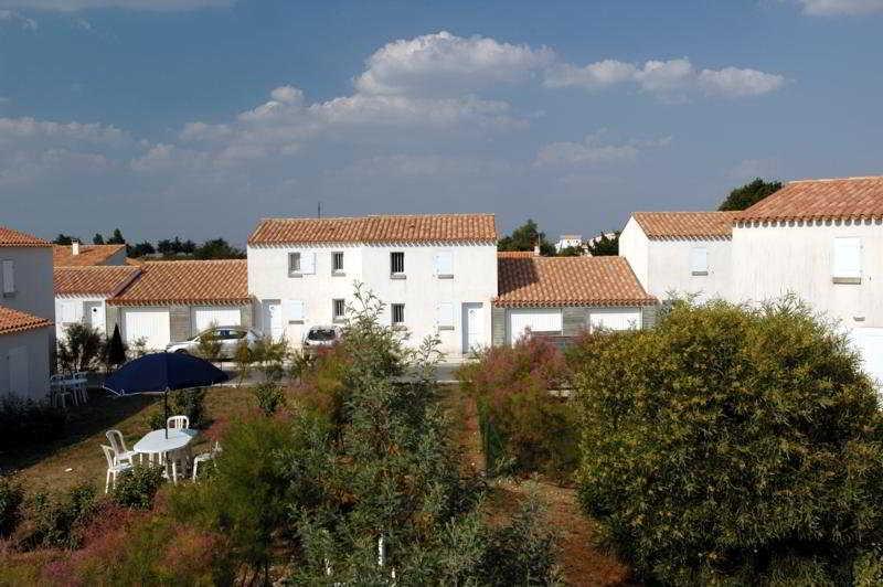 Residence Odalys Le Village Des Amareyeurs Le Château-dʼOléron Eksteriør bilde